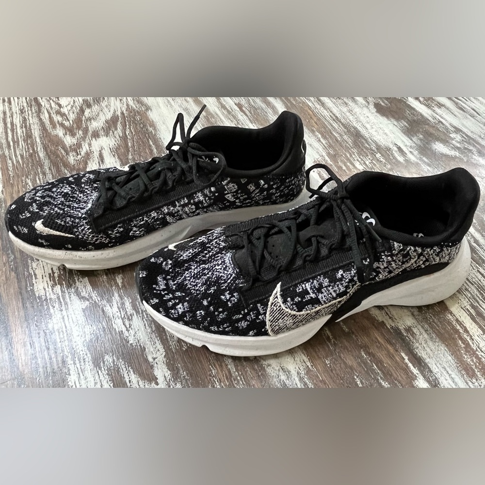 Nike SuperRep Go 3 FlyKnit Next Nature Woman’s Size 9. Black/white/silver.